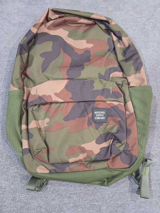 Herschel Supply Company Other - Herschel Rundle Woodland Camo Backpack 24.5L 15" Laptop Compartment 18x12x5.75"